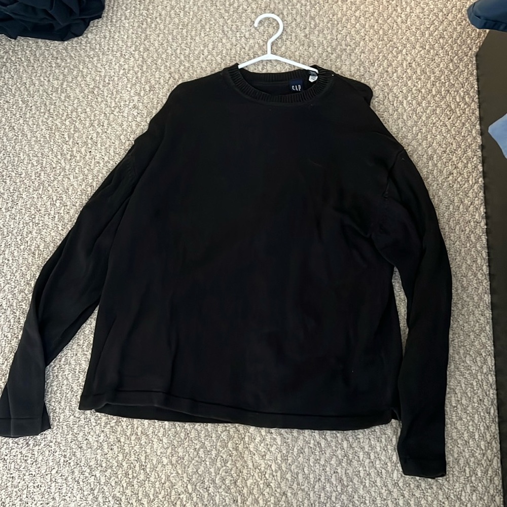 Gap sweater